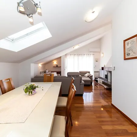 Appartement Dekorti Zadar