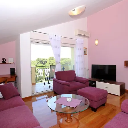 Apartment Apartman Dekorti