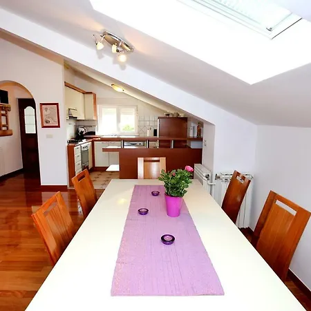 Apartman Dekorti Apartment *